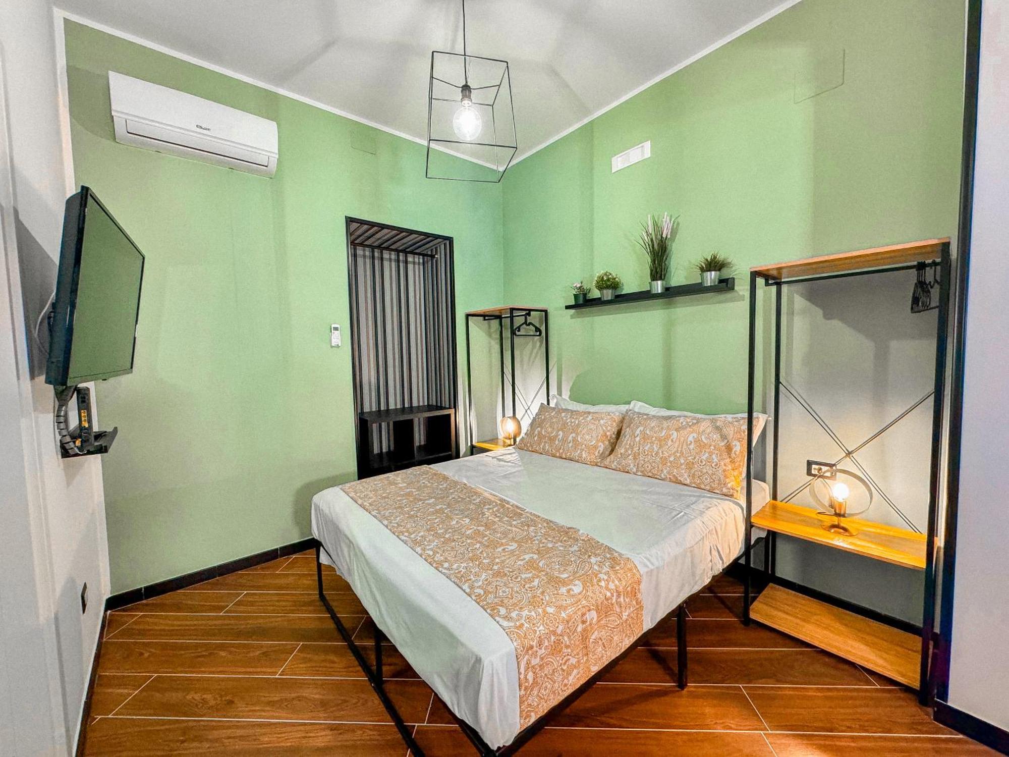 The Quarters Naples Apartments Zewnętrze zdjęcie